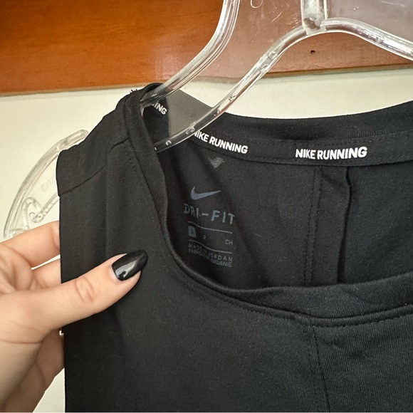Nike women’s dry fit black sleeveless workout shirt size small - Picture 4 of 7